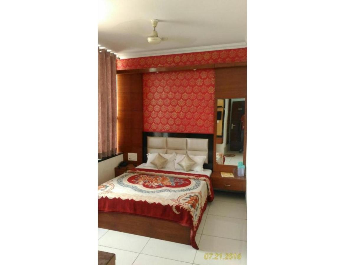 Hotel Kirandeep Agra 아그라 외부 사진
