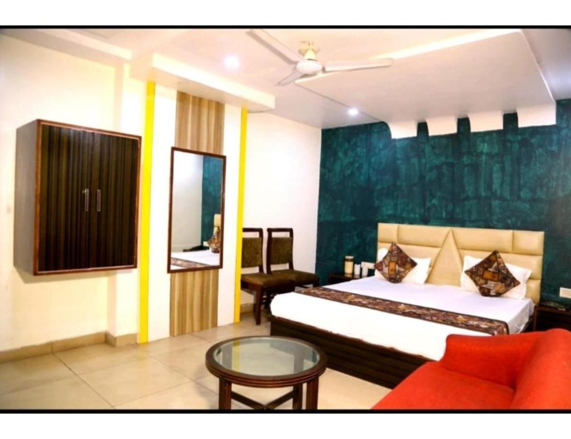 Hotel Kirandeep Agra 아그라 외부 사진