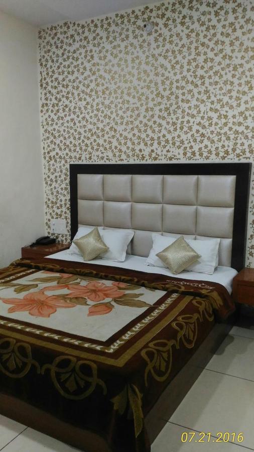 Hotel Kirandeep Agra 아그라 외부 사진